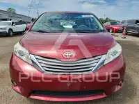2012 Toyota SIENNA фото