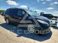 2012 Toyota SIENNA photo