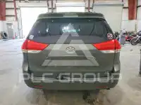 2012 Toyota SIENNA фото