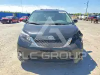 2012 Toyota SIENNA фото