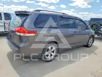 2012 Toyota SIENNA фото