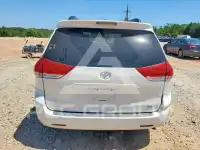 2012 Toyota SIENNA фото