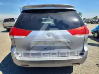 2012 Toyota SIENNA фото