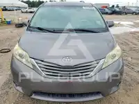 2012 Toyota SIENNA фото