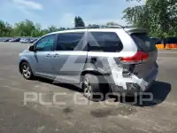 2012 Toyota SIENNA фото
