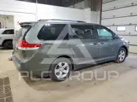 2012 Toyota SIENNA фото