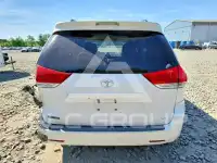 2012 Toyota SIENNA фото