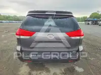 2012 Toyota SIENNA фото