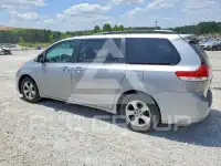 2012 Toyota SIENNA photo