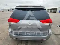 2012 Toyota SIENNA фото