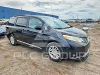 2012 Toyota SIENNA photo