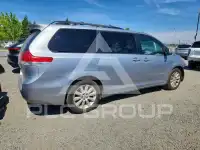 2012 Toyota SIENNA фото