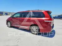 2012 Toyota SIENNA фото