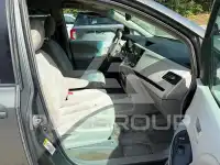 2012 Toyota SIENNA фото