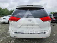 2012 Toyota SIENNA фото