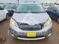2012 Toyota SIENNA photo