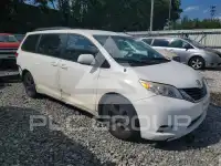 2012 Toyota SIENNA photo