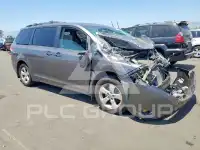 2012 Toyota SIENNA фото