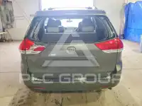 2012 Toyota SIENNA photo