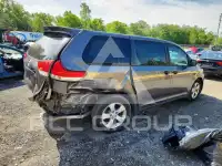 2012 Toyota SIENNA фото