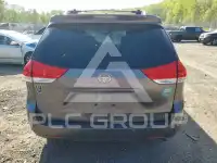 2012 Toyota SIENNA фото
