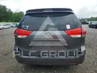 2012 Toyota SIENNA photo