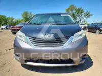 2012 Toyota SIENNA фото