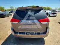 2012 Toyota SIENNA фото