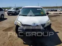 2012 Toyota SIENNA photo