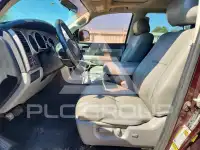 2012 Toyota SEQUOIA фото