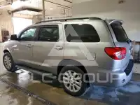 2012 Toyota SEQUOIA фото