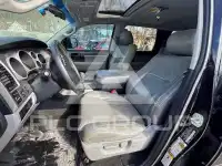2012 Toyota SEQUOIA фото