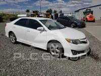 2012 Toyota CAMRY фото