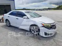2012 Toyota CAMRY фото
