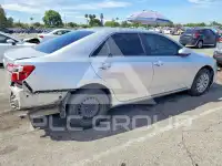 2012 Toyota CAMRY фото