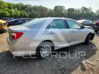 2012 Toyota CAMRY фото