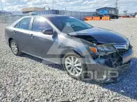 2012 Toyota CAMRY фото