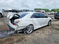 2012 Toyota CAMRY фото
