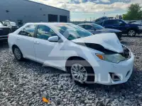 2012 Toyota CAMRY фото