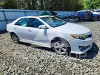 2012 Toyota CAMRY фото