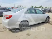 2012 Toyota CAMRY фото