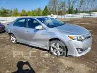 2012 Toyota CAMRY фото