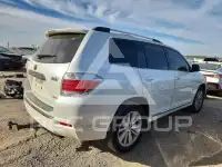 2012 Toyota Highlander photo