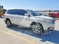2012 Toyota Highlander photo