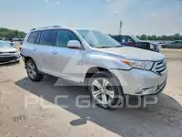 2012 Toyota Highlander фото