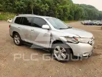 2012 Toyota Highlander фото