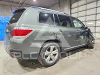 2012 Toyota Highlander photo