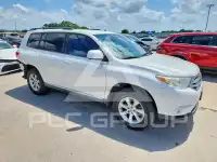 2012 Toyota Highlander photo