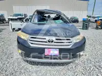 2012 Toyota Highlander photo