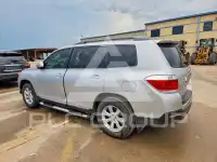 2012 Toyota Highlander фото